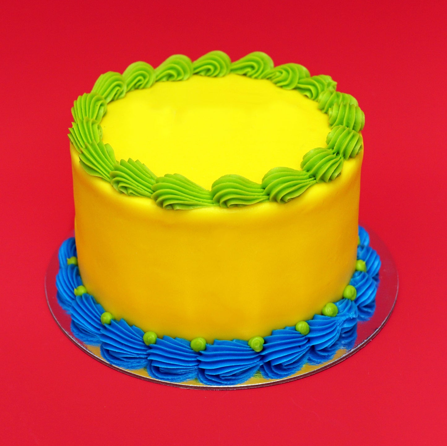 Rainbow Kitsch Cakes