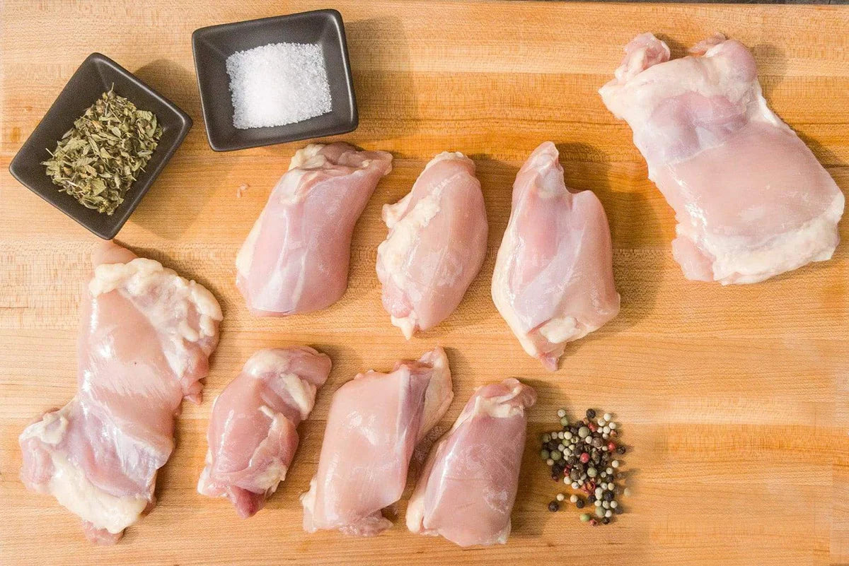 BELL & EVANS ALL NATURAL BONELESS CHICKEN THIGHS, 2.0 - 2.50 LB AVG TRAY PACK