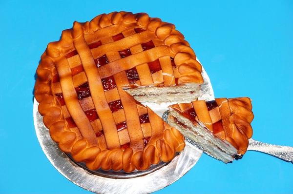 Mixed Berry Pie Cake