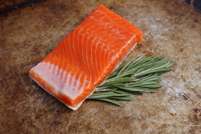 Seasonal Variety (salmon & white fish)